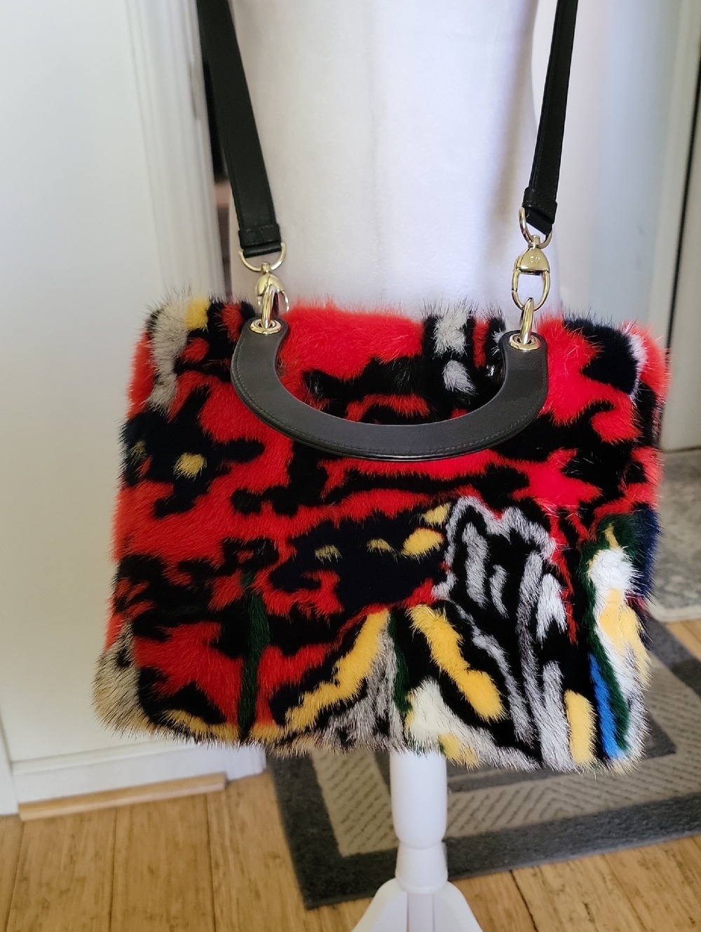 Limited Edition NAMSA LEUBA Dior Art Red and Black Mink Fur Handbag - Picture 12 of 16